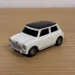 ミニクーパー　プルバックカー　白黒ツートン　雑貨のサムネイル