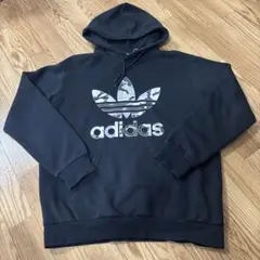 adidas カモフラージュロゴ ブラックパーカー