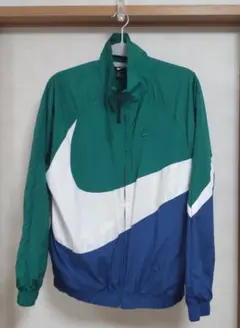 nikeビッグスウォッシュ