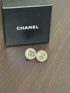 CHANEL ココマーク オーバル ピアスのサムネイル