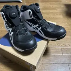 Item thumbnail for item 38c30838-8fe9-49ad-8ec9-4160f74a8f53