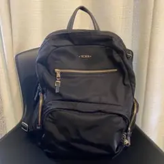 【希少】TUMI トゥミ　ブラック×ゴールド　リュック　バックパックのサムネイル