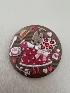 サンリオキャラクターズ 刺繍缶バッジビスケット3 【10.マロンクリーム】