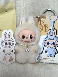 「A」POPMART PINFORLOVE イニシャルラブブ　ミニラブブ