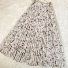 スナイデル　花柄プリーツスカート　ホワイト系　透け感　裏地あり