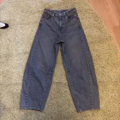 GU バレルレッグジーンズ　Sサイズ