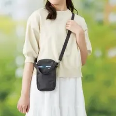 未使用 familiar レスポートサック コラボ スマホ ショルダーバッグのサムネイル