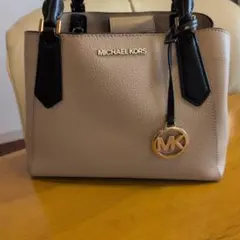 MICHAEL KORS レザー トートバッグ ベージュ/ブラックショルダー付き