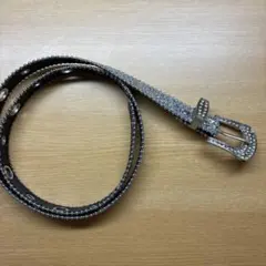 【火曜日までセール】ベルトストーン装飾 ラメシルバー　約106cm 幅2.5cm