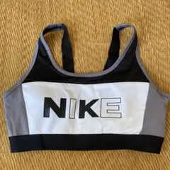 NIKE DRI-FIT ヨガブラ Sサイズ
