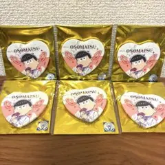 おそ松さん Angel 缶バッジ 6枚　カラ松　A おそ松さん Angel 缶バッジ 6枚 十四松 A - メルカリ