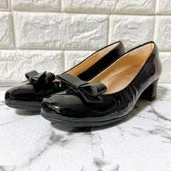 美品 フィットフィット エナメル リボン パンプス 2way ブラック22