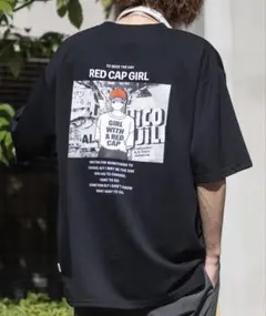 Red cap girl バックプリント サイドスリット Tシャツ