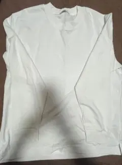 UNIQLO U ホワイト長袖Tシャツ