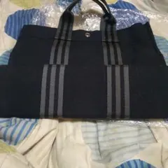 Item thumbnail for item 3dbd80ce-890f-46fb-9ce2-4ecb9b06724a