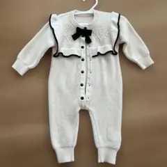 アイボリー フリル付きロンパース