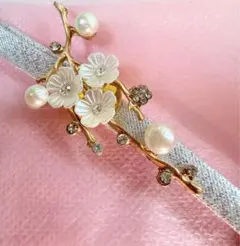 さ*な様 帯留め　帯留　春　桜　花枝　梅　白　キラキラ　帯締め　三分紐　帯揚げ