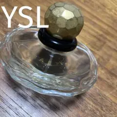 イヴ・サンローラン　香水