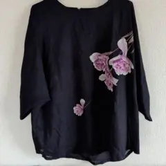 花柄 五分袖　涼しいチュニック　黒