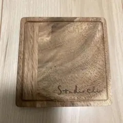 Item thumbnail for item a9d8e8a1-122b-4574-a8f5-1e585260a169