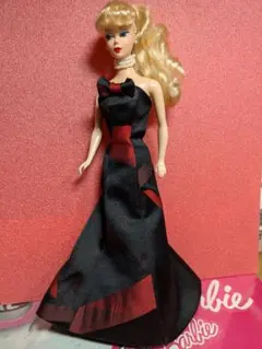 バービー 黒と赤のドレスJill様