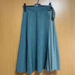 プリーツフレアスカート