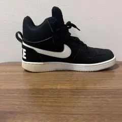 【5/13まで】Nike ブラック/ホワイト ハイカットスニーカー