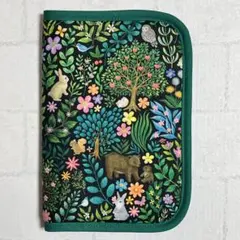 ユキエモン❣️ペッタリーフ❣️クッションマルチケース