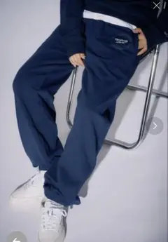 Reebok スウェットパンツ