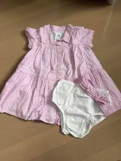 baby GAP ギンガムチェック ワンピース ブルマセット 18-24mのサムネイル