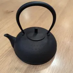 藍花 Aika 盛岡南部鉄器 鉄瓶 新品】鉄瓶 盛岡南部鉄器 藍花 aika - メルカリ