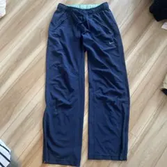 Nike ネイビー ジャージパンツ　女性用