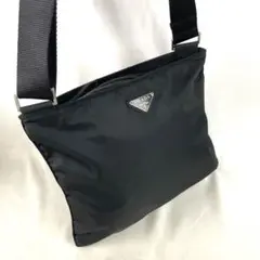 PRADA プラダ ショルダーバッグ ナイロン 三角プレート ロゴ ブラック