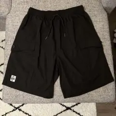 【美品】CHUMS（チャムス）/ショートカーゴパンツのサムネイル