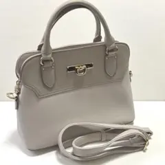 エニィスィスサイドカット ブガッティ ハンドバッグ　グレージュ　ショルダー付