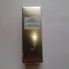 Dior　プレステージ　ホワイト　ル　プロテクターUV　ルミエール　BB　01