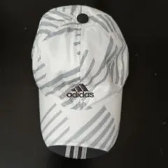 adidas ストライプキャップ ホワイト/グレー