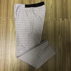 ユニクロ　アンクルパンツ　グレー系　 チェック柄　S