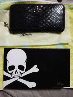 ☆超貴重Roen長財布ラウンドファスナー本物高級パイソンレザーウォレット超美品☆のサムネイル