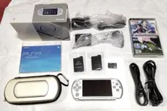 新品に近い綺麗な美品　PSP3000　シルバー　FW5.03　液晶画面完全に無傷