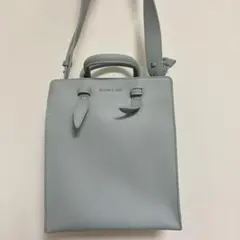 Charles&keith ライトブルーバック