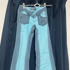 デニムパンツ　ジーンズ