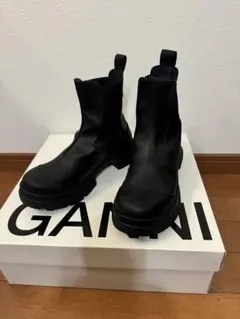 Item thumbnail for item 753dd7ba-2ac9-429c-b81b-dc0c9d7cc148