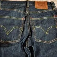 Item thumbnail for item a553a4a9-c2e6-408e-a2d1-e3ed8acd0f09