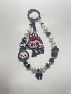 Labubuアニメキャラクター付きストラップ