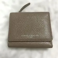 GIANNI CHIARINI 三つ折り財布 レザー グレージュ ミニ財布のサムネイル