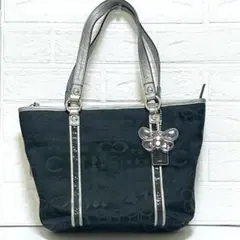 COACH ブラック トートバッグ バタフライチャーム　蝶々　黒