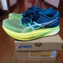 Item thumbnail for item 047f41b9-1899-41c1-bf37-e3fb71bbe569