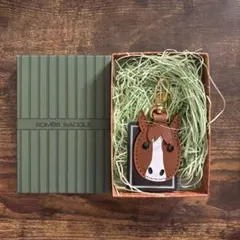 ソメスサドル 馬メンコチャーム キーホルダー パープル - メルカリ