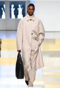 JIL SANDER MADE IN ITALYカシミヤ100% ケープコート JIL SANDER MADE IN ITALYカシミヤ100% ケープコート - メルカリ